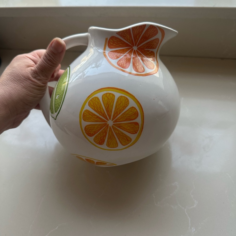 Ceramic Citrus Pitcher . 
Brand new🎁🎁🎁🎉